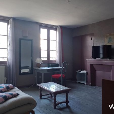 APPARTEMENT CENTRE VILLE avec BALCON -TERRASSE PRIVE Tulle Extérieur photo